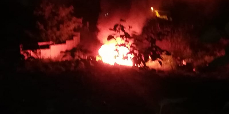 Incendio A Una Discarica Di Rifiuti A Reggio Fiamme Nella Zona Della