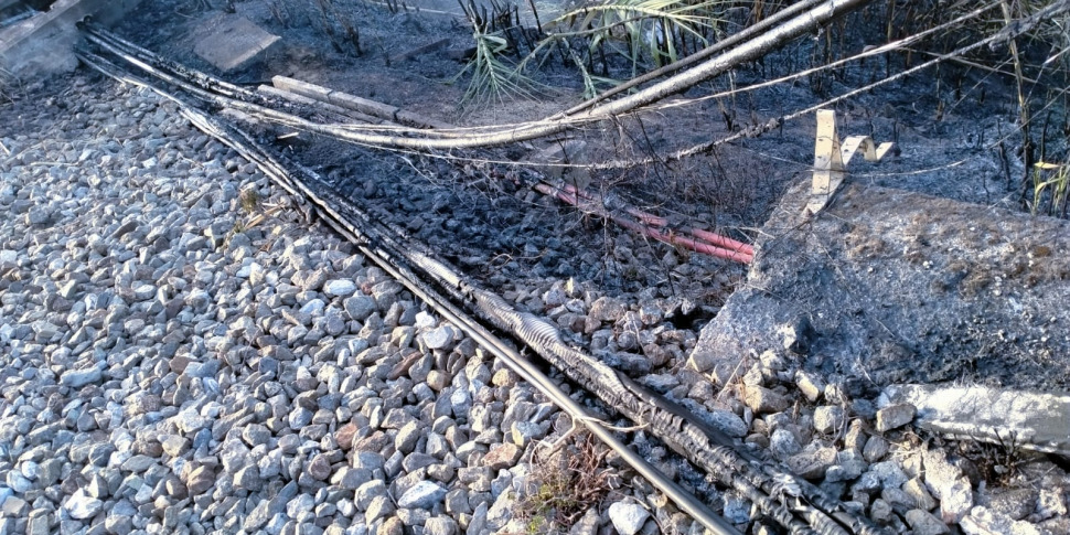 Incendio Divampa Sulla Linea Ferroviaria Tra Gizzeria E Lamezia