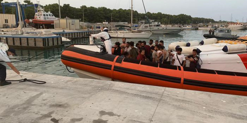 Migranti Nuovo Sbarco Nella Locride Arrivati In 29 Gazzetta Del Sud