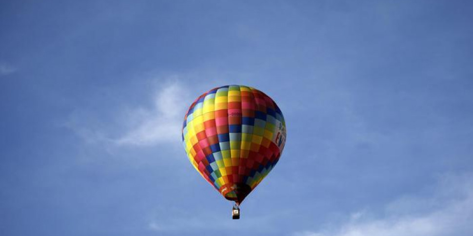 Sbalzata Fuori Dalla Mongolfiera Muore Una Pilota A Buoncovento Siena