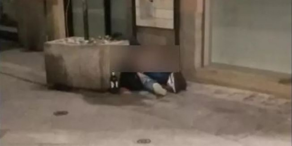 Sesso Di Notte In Centro A Pavia Un Passante Riprende Tutto Ne