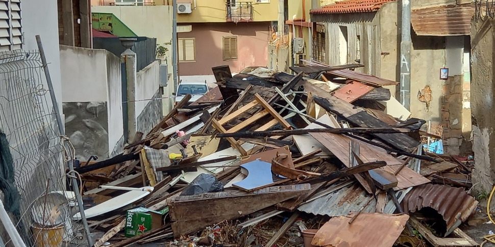 Reggio Degrado Nel Rione G Sembra Di Stare In Un Teatro Di Guerra