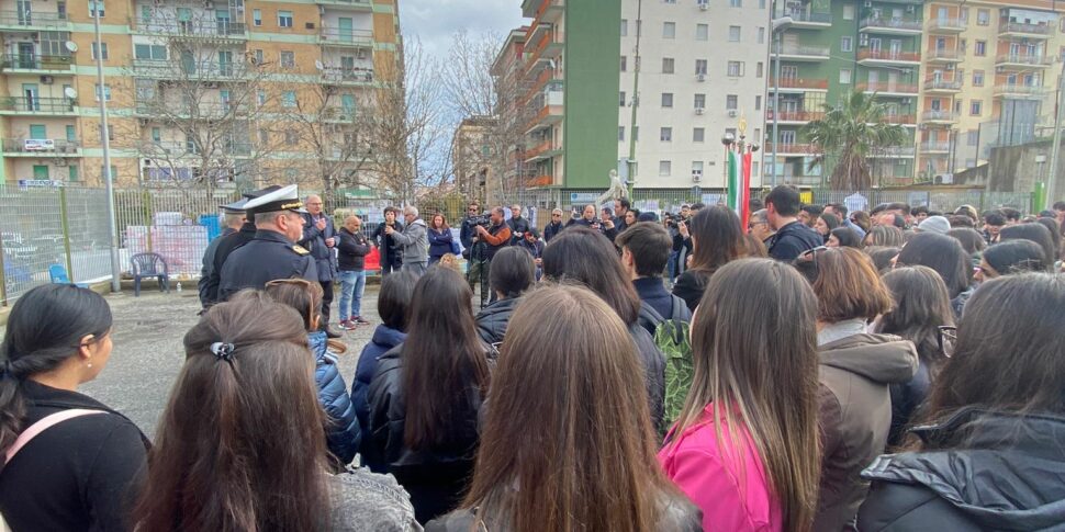 Crotone Ricorda Le Vittime Delle Mafie Un Pensiero Anche Alla Strage