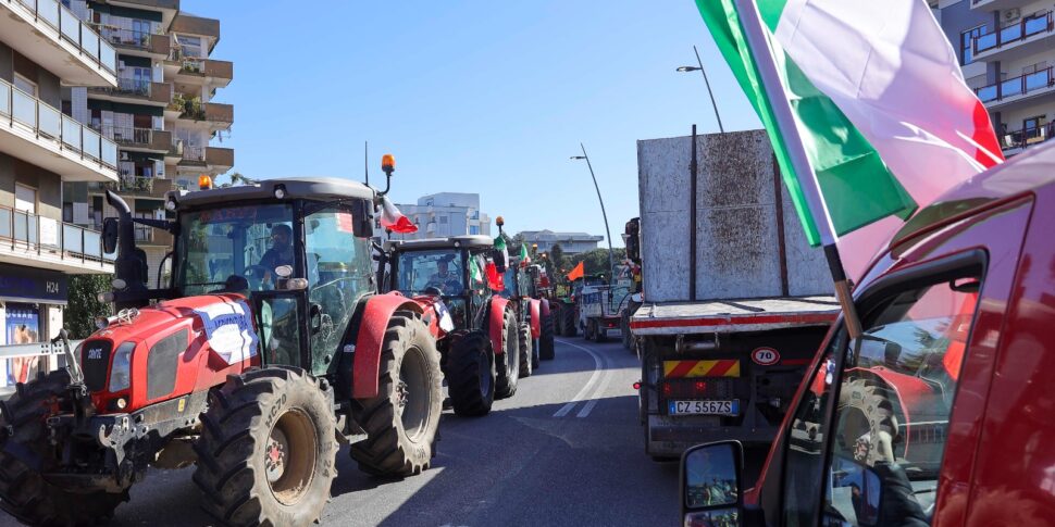 Protesta Agricoltori In Calabria Sbloccati Gli Ingressi Della Regione