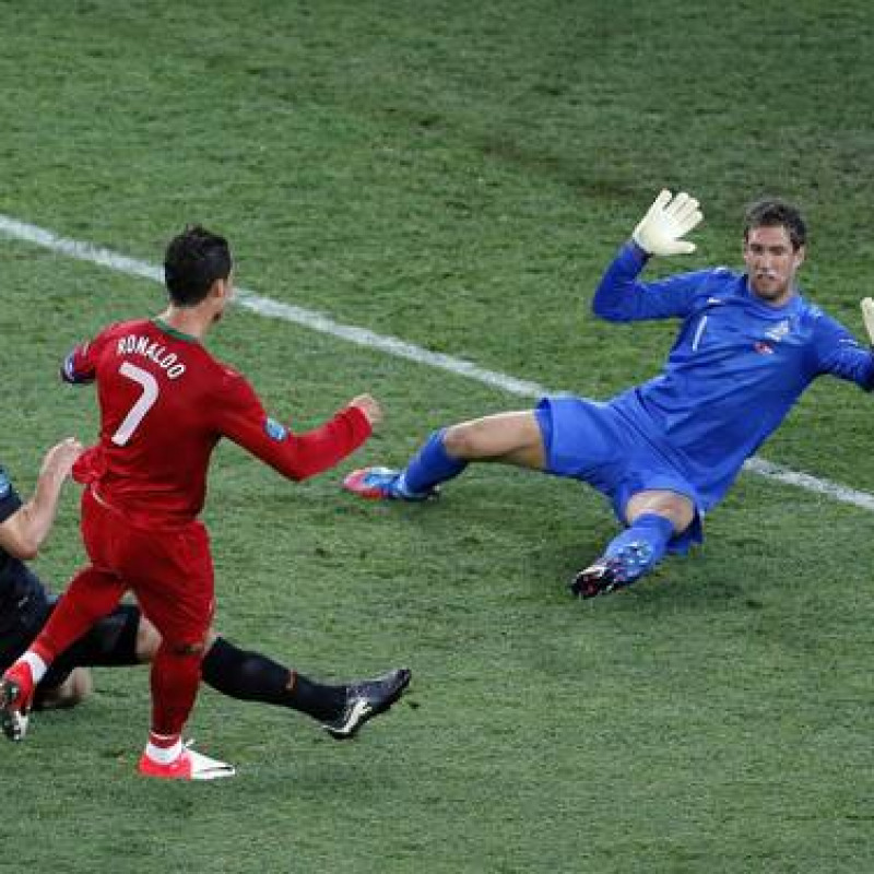 Ronaldo scatenato contro l'Olanda, 2 gol e 2 pali