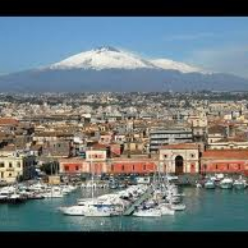 Catania con vista etna