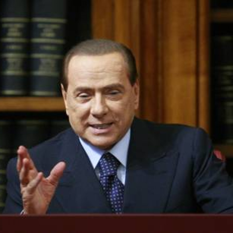Berlusconi: "A Parisi il rilancio di Forza Italia"