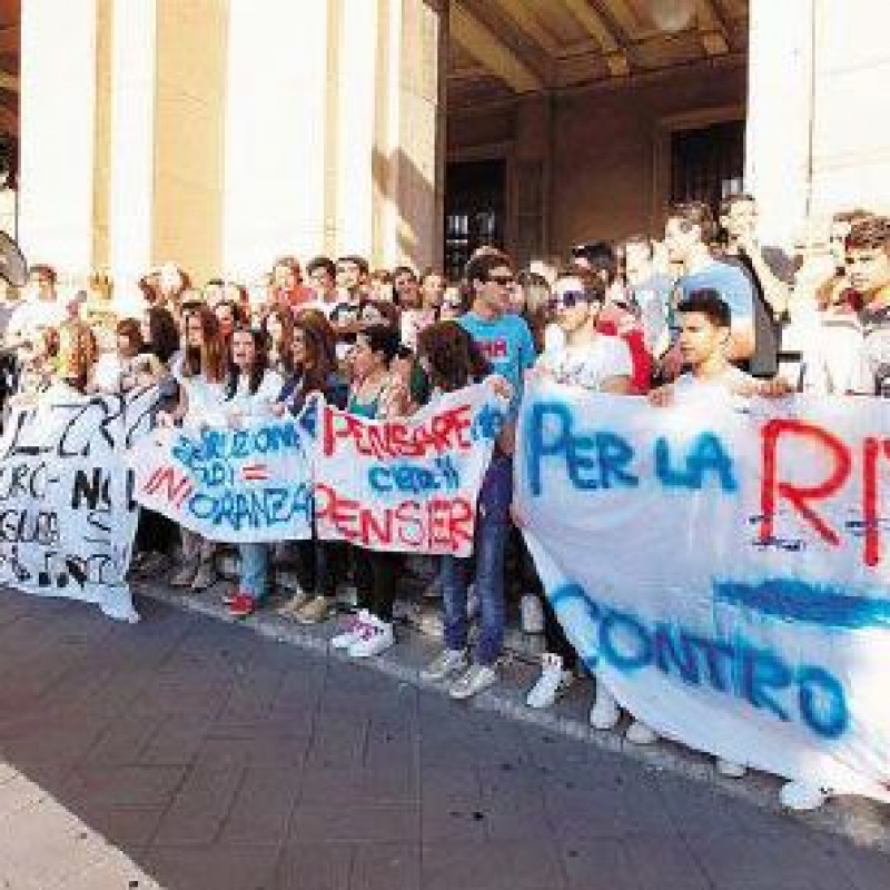 studenti protesta a messina