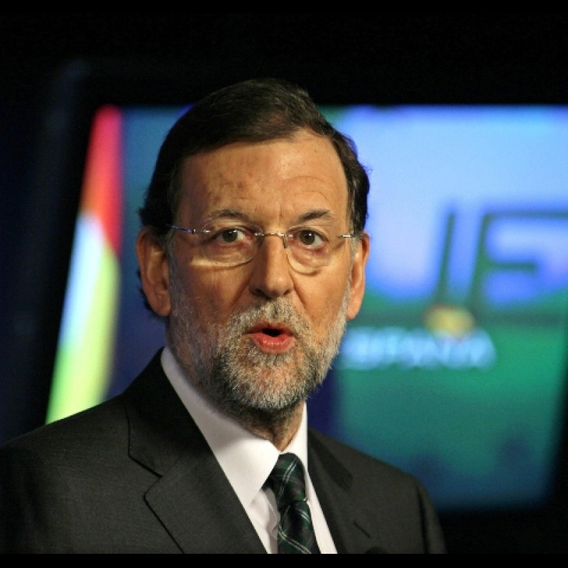 Rajoy riunisce il Governo e parla al congresso