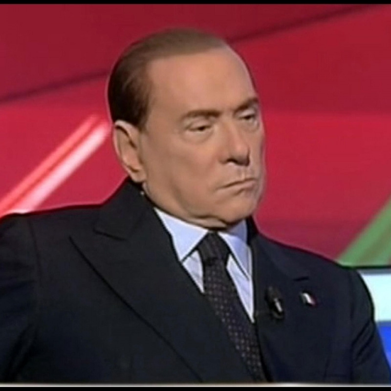 Berlusconi: "Divisi perdiamo"