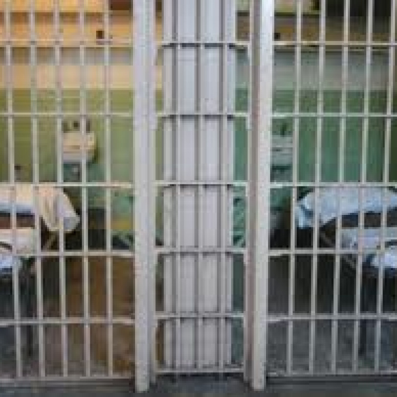 Detenuto incendia una cella nel carcere minorile