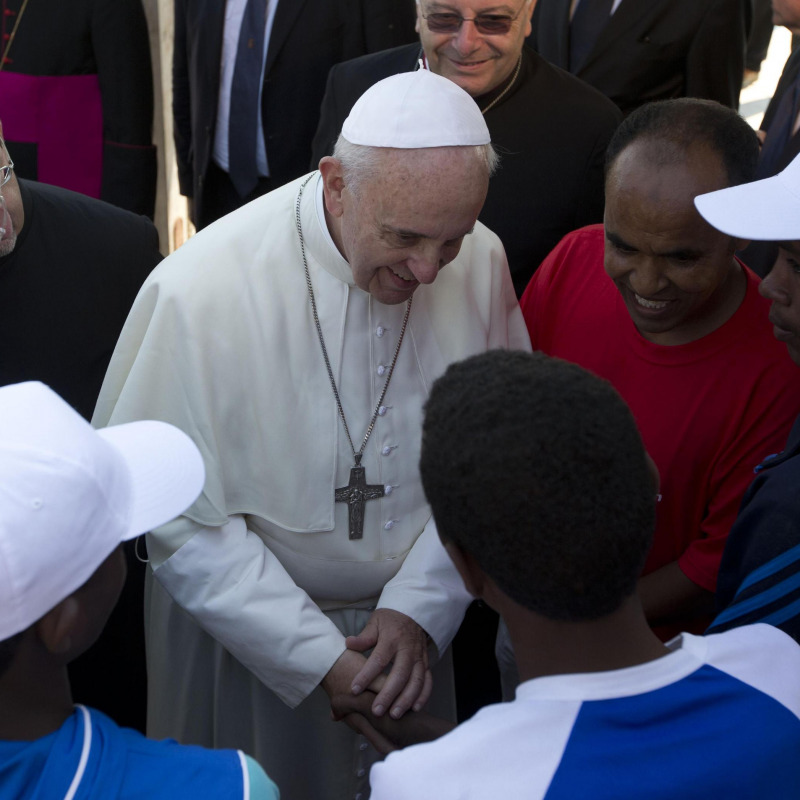 Papa Francesco a Lesbo il 16 aprile