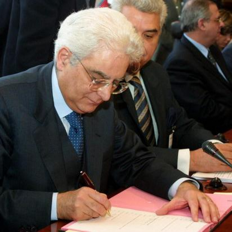 Mattarella firma la grazia per Antonio Monella