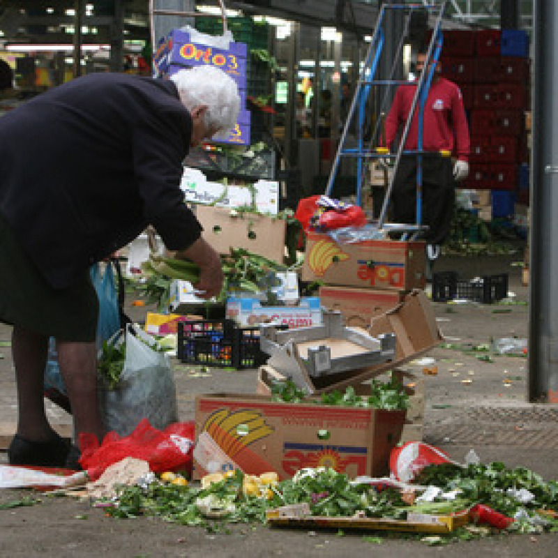 A rischio i servizi rivolti alle fasce più fragili