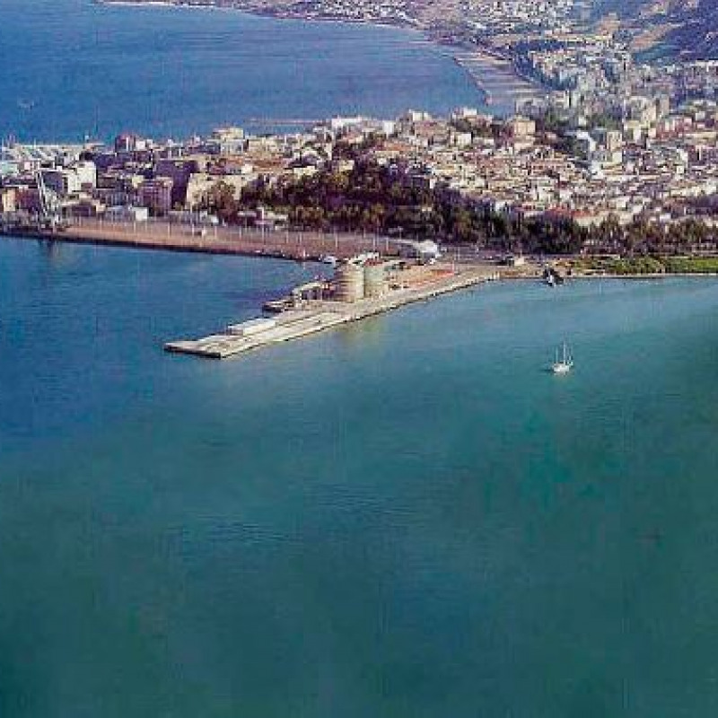 Al porto si farà un’altra banchina