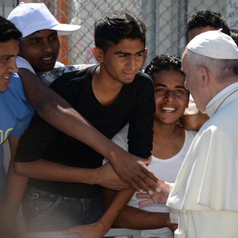 Da Lesbo il Papa porterà a Roma 12 profughi