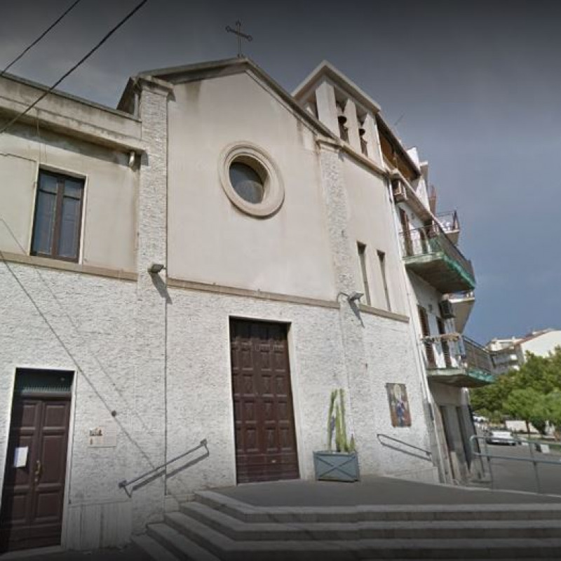 Raid vandalico in chiesa