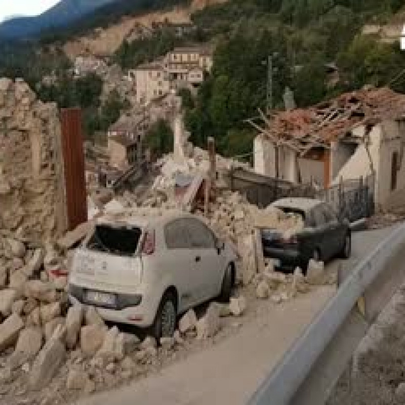 Terremoto, si mobilita anche la Sicilia