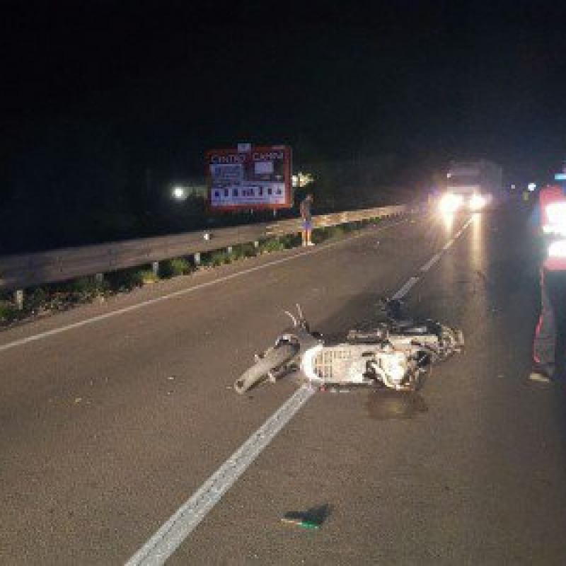 Giovane motociclista muore sulla Palermo-Agrigento