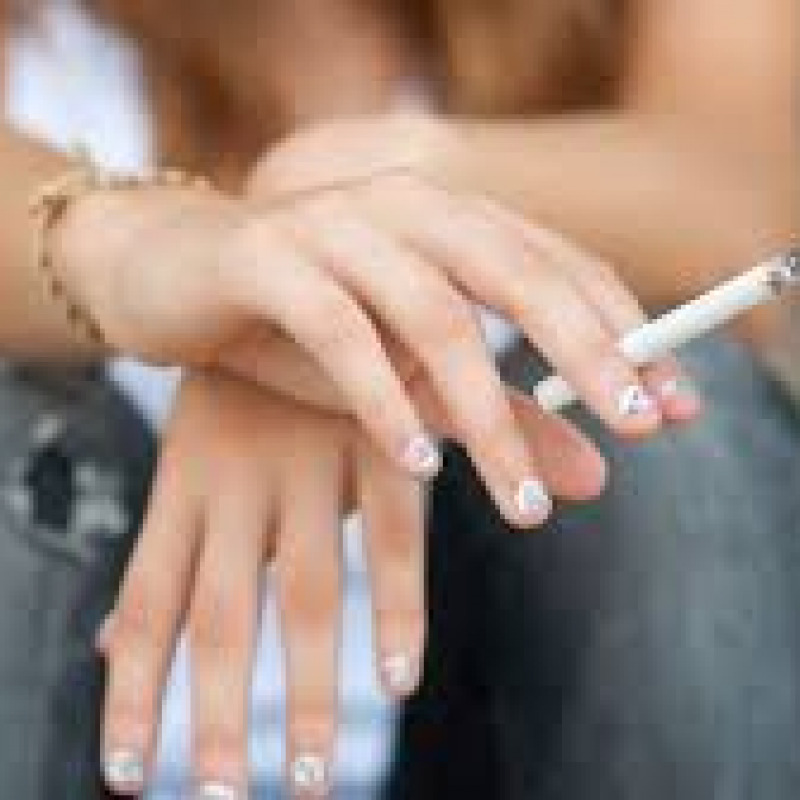 Il pericoloso primato dei giovani fumatori