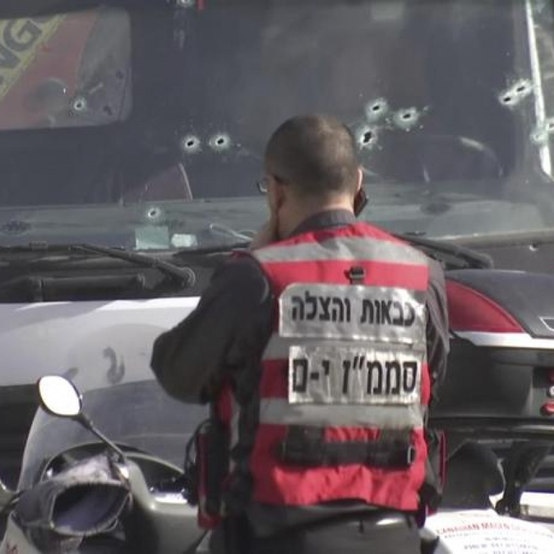Camion su folla a Gerusalamme: quattro soldati morti