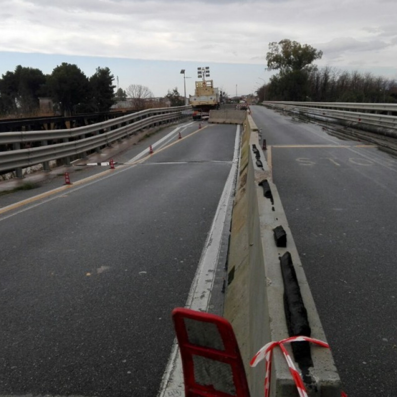 Crolla un ponte, Calabria divisa in due
