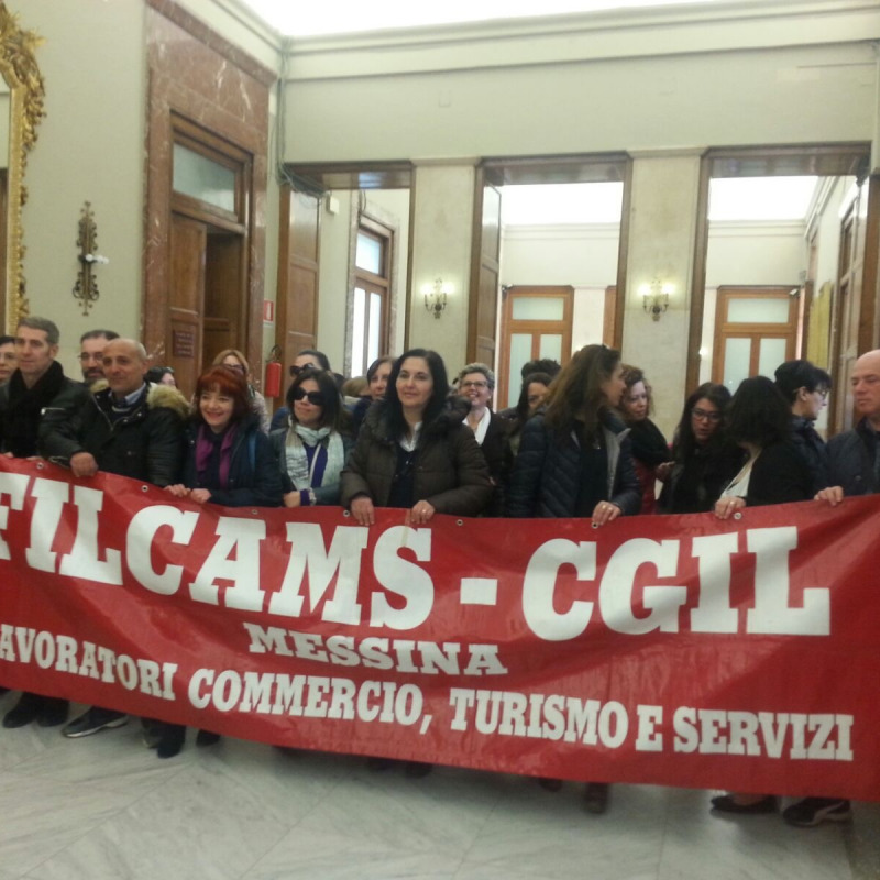 Mense scolastiche, proteste a Palazzo Zanca