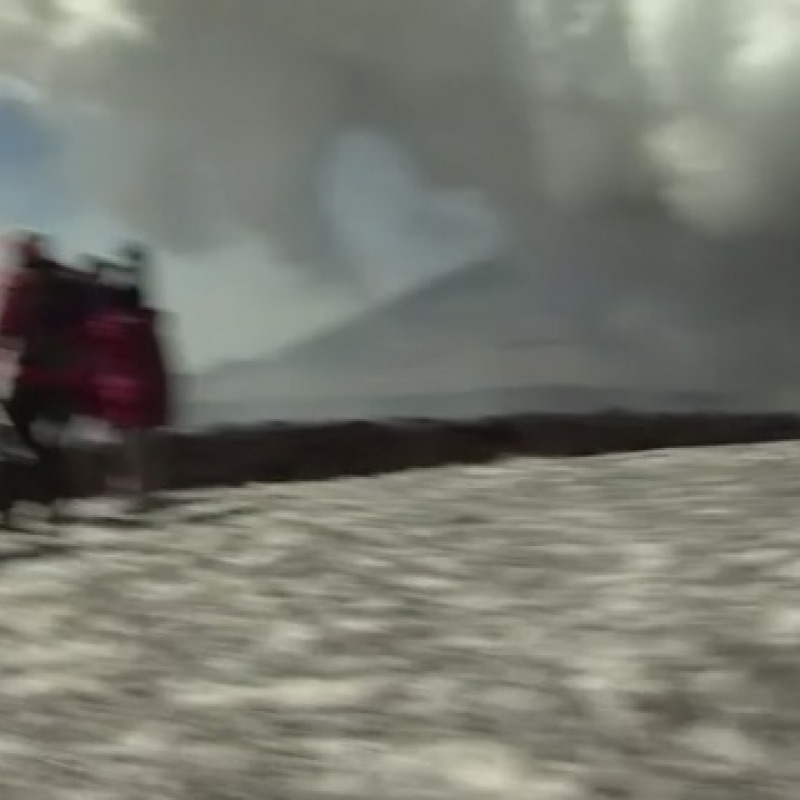 Video: il momento dell'esplosione sull'Etna