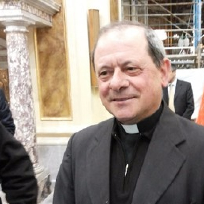 Il vescovo di Locri-Gerace, monsignor Francesco Oliva