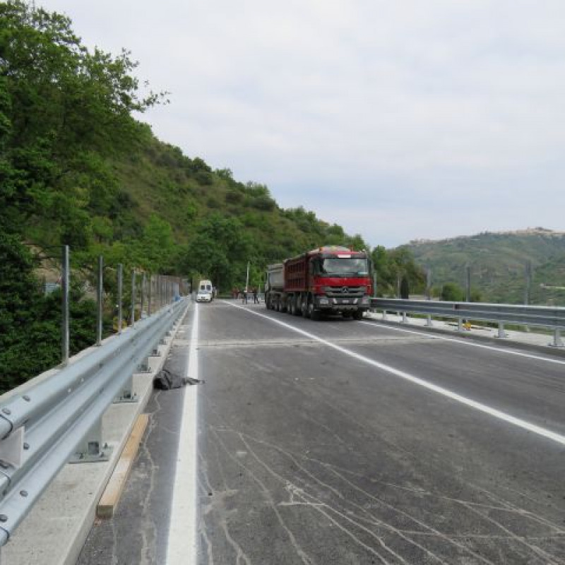 Apertura al transito del ponte in contrada Cancellieri