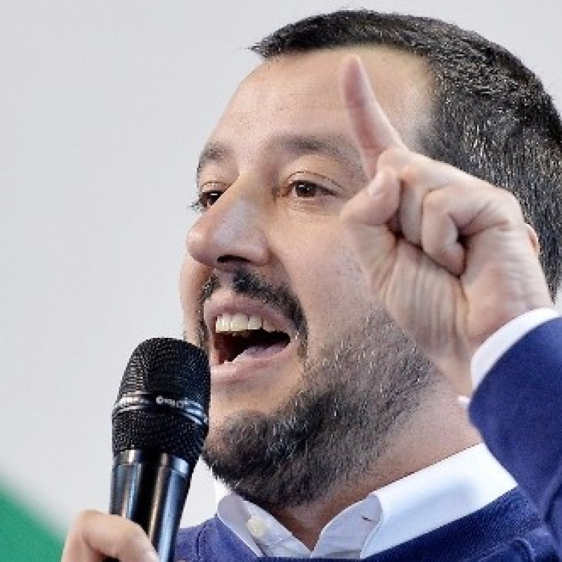 Salvini sbarca a Messina. E il clima politico si fa rovente