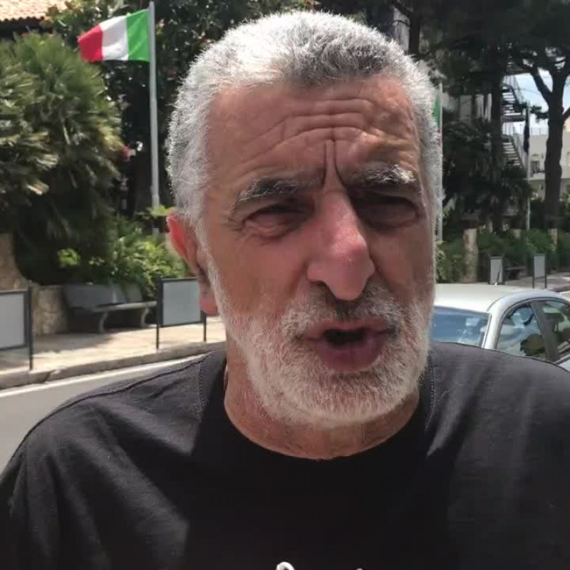 Accorinti al corteo No G7: "Apriamo le frontiere, non costruiamo muri"