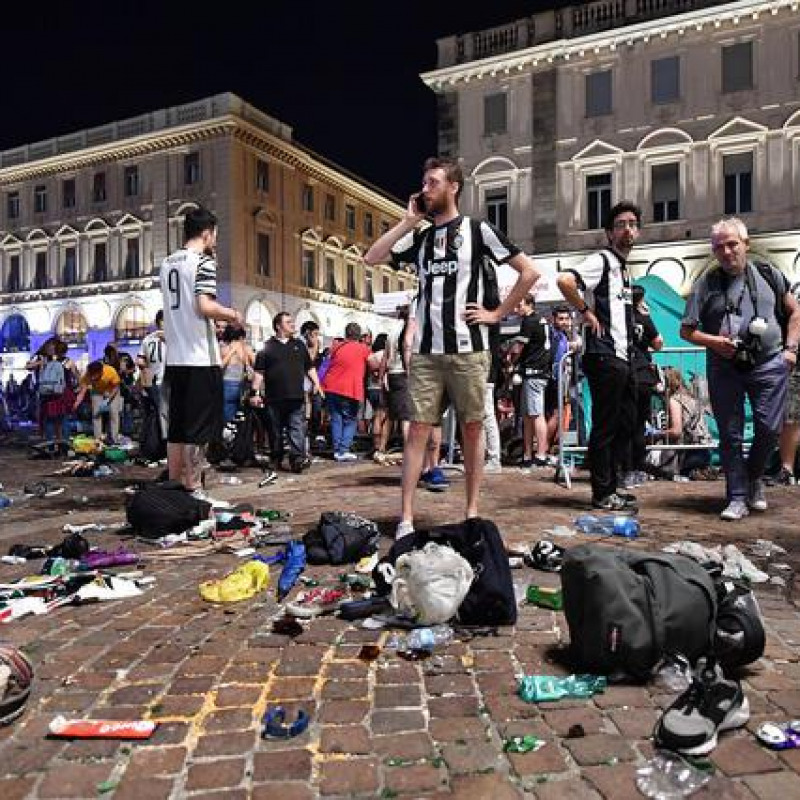Panico in piazza San Carlo a Torino, 200 feriti