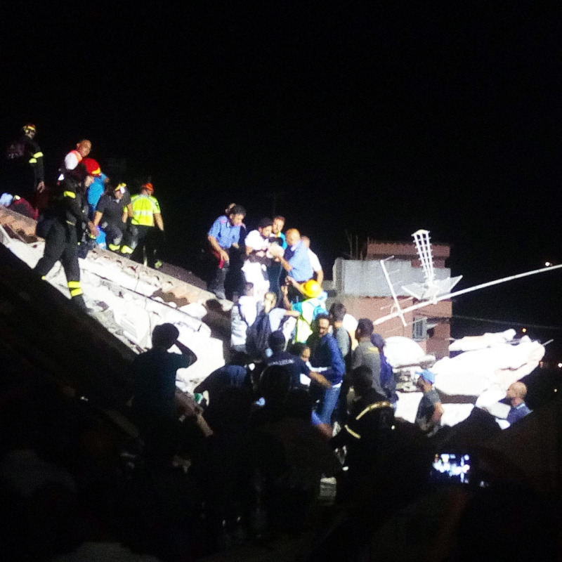 Ischia, 2 morti e 39 feriti. Due bambini sotto le macerie