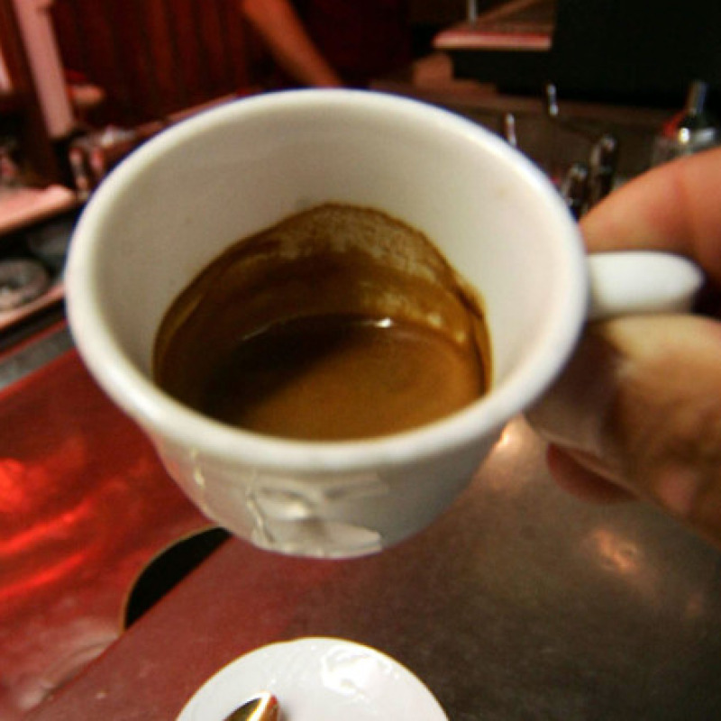 Quattro tazze di caffè al giorno abbattono rischio mortalità