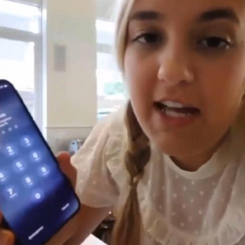 La figlia posta un video su iPhone X, licenziato ingegnere Apple