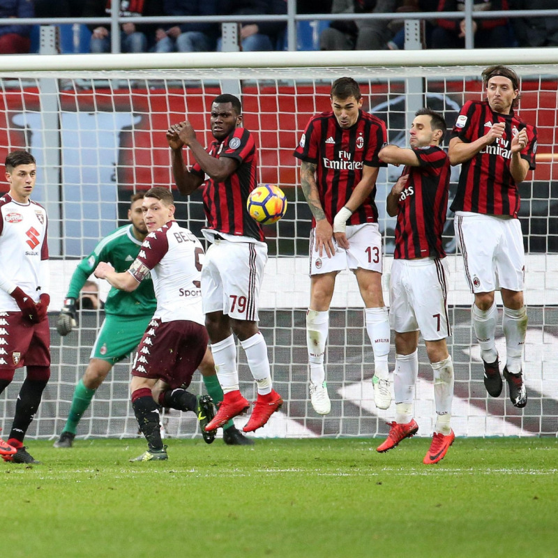 Milan non svolta, 0-0 con Torino e S. Siro fischia