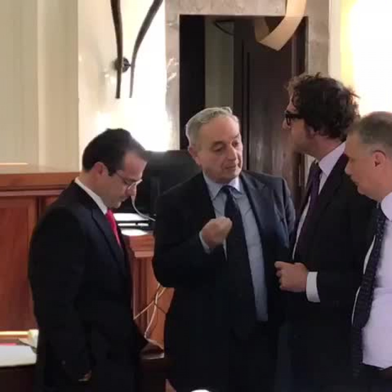 Cateno De Luca e il suo avvocato Carlo Taormina in Tribunale