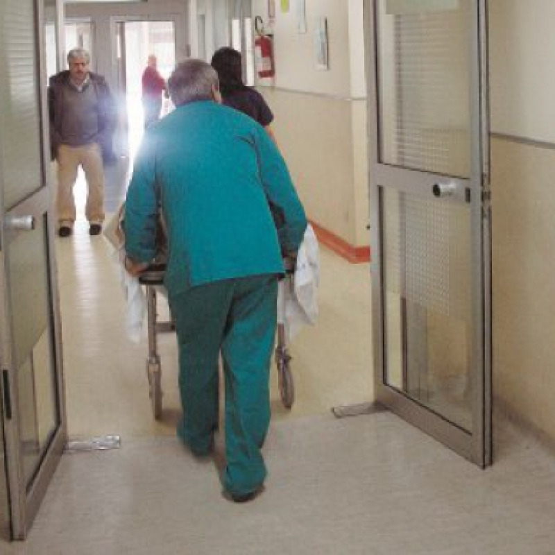 Medico morì tra due ospedaliL'esperto: colpa dei colleghi