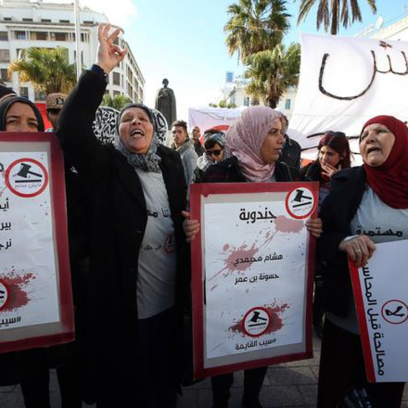 Tunisia: oltre 800 arresti per le proteste