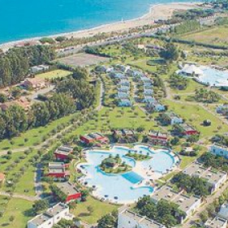 Resort offre 400 posti di lavoro
