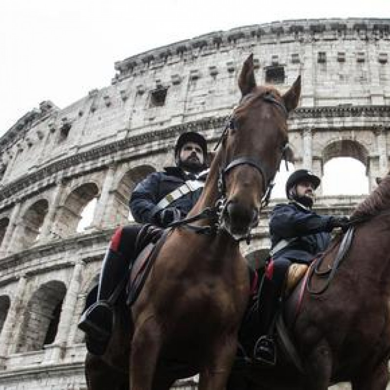 007: "La minaccia jihadista è concreta in Italia"
