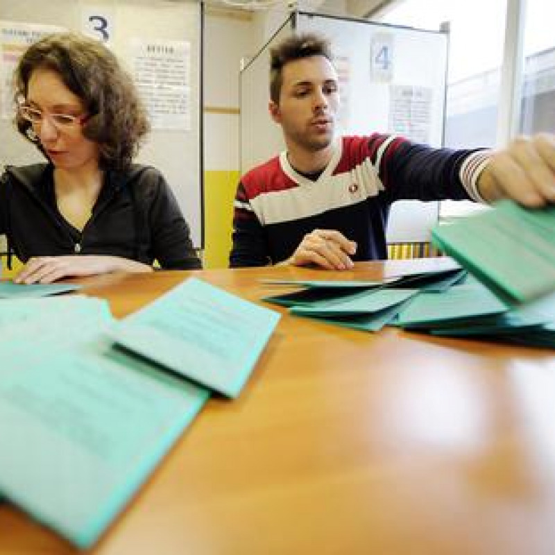 Aperti tutti seggi Calabria, oltre 1,5 mln al voto
