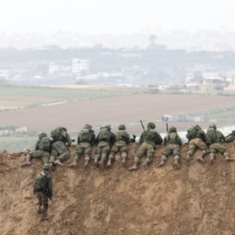 Violenti scontri al confine con Gaza, cinque morti