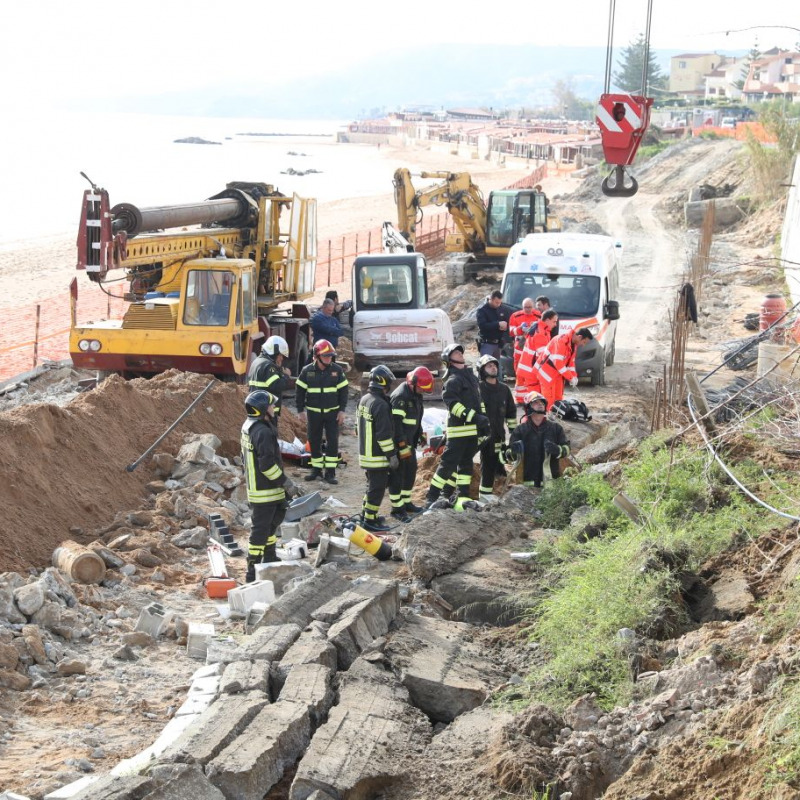 Incidente sul lavoro, due morti a Crotone