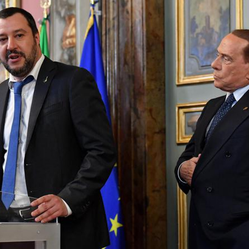 Berlusconi: "Nostro leader è Salvini"