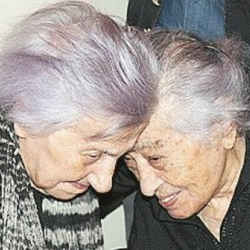 Si è spenta a 106 anni, la sorella ne ha 112
