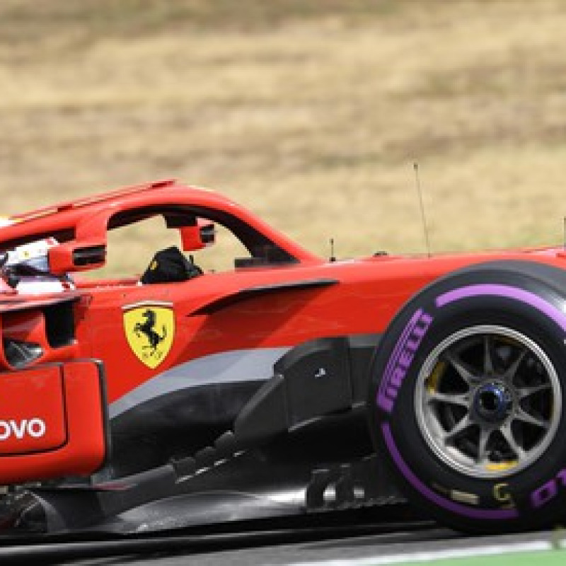 Vettel conquista la pole in Germania