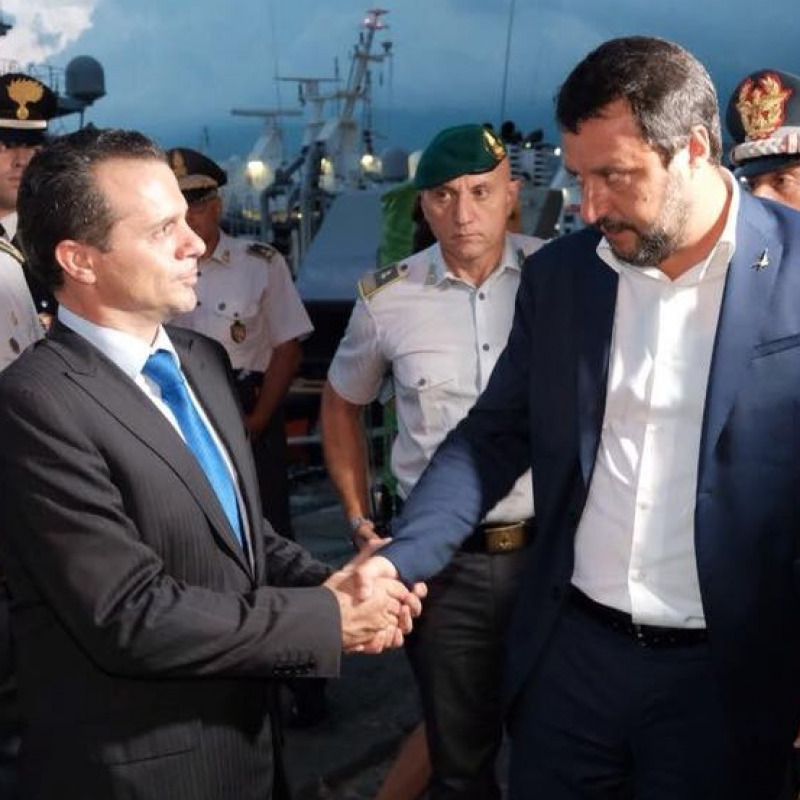 Salvini: «Basta con le baraccopoli sono indegne di un paese civile»