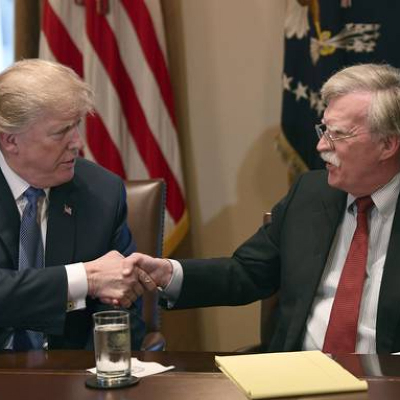 Donald Trump e il suo ex consigliere per la sicurezza nazionale, John Bolton
